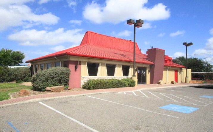 Pictures of Retail property located at 821 E 9th St, Mission, TX 78572 for sales - image #1