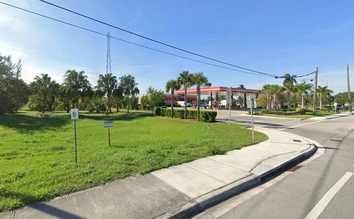 Pictures of Land property located at 3990 Griffin Rd, Fort Lauderdale, FL 33312 for sales - image #1