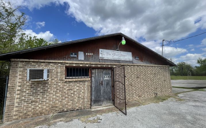 Pictures of Retail property located at 3717 Crane, Houston, TX 77026 for sales - image #1