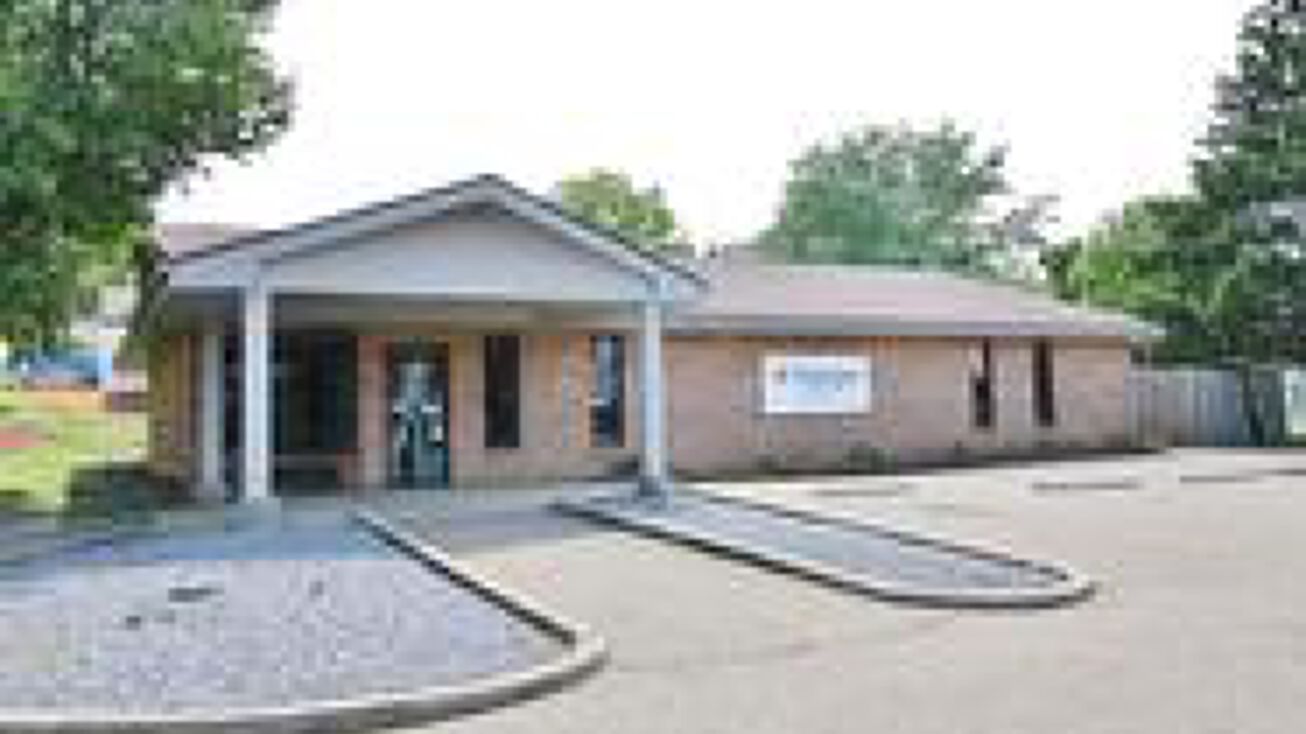 930 Orchard Hill Rd, Zanesville, OH 43701