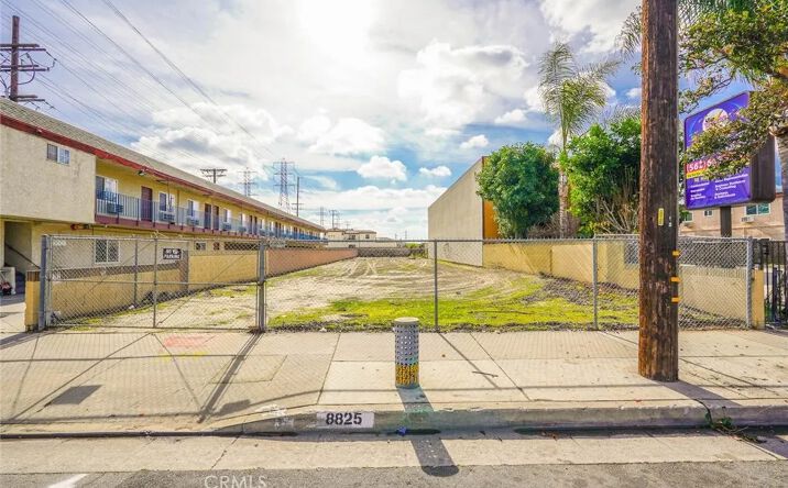 Pictures of Land property located at 8826 Artesia, Bellflower, CA 90706 for sales - image #1