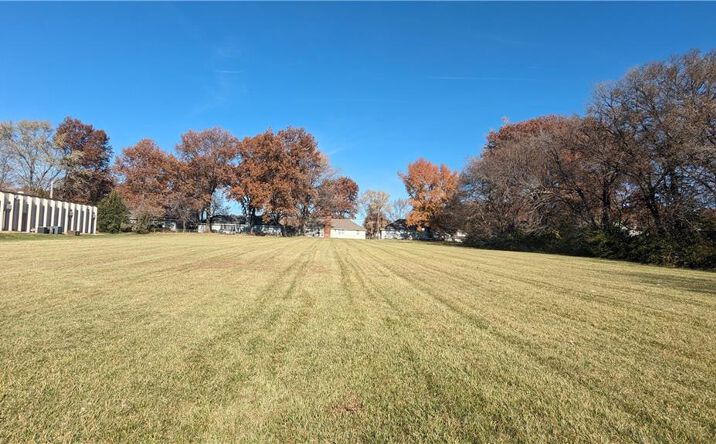 Pictures of Land property located at Raytown Rd & 87th Street, Raytown, MO 64138 for sales - image #1