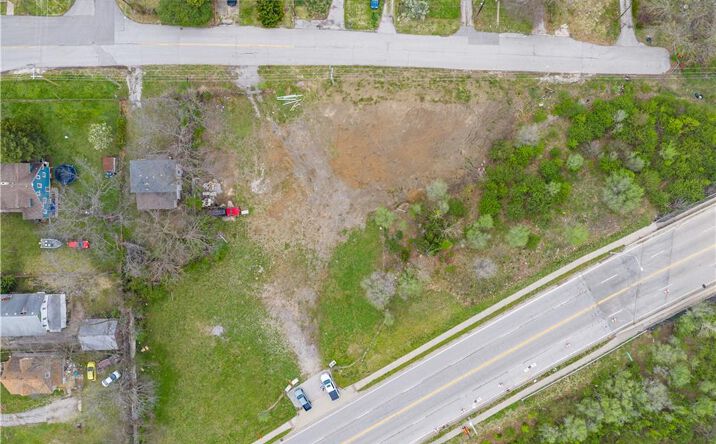 Pictures of Land property located at 9827 E Independence Avenue, Independence, MO 64053 for sales - image #1