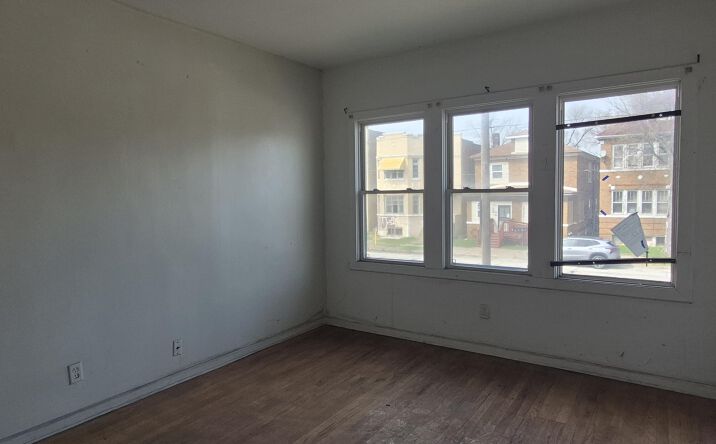 Pictures of Multifamily property located at 1113 W 11th Avenue, Gary, IN 46407 for sales - image #1