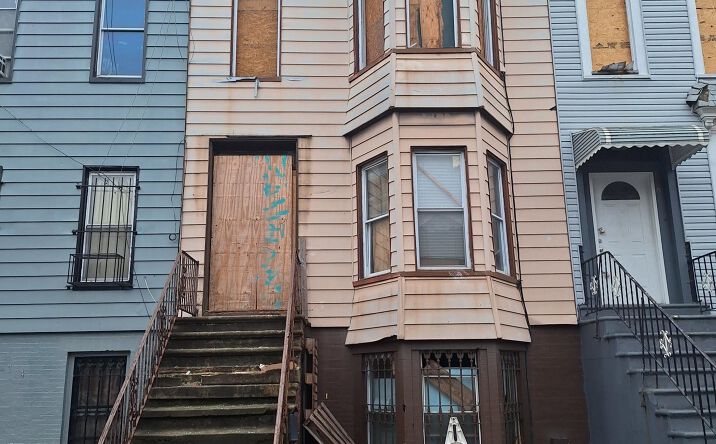 Pictures of Multifamily property located at 672 Decatur St, Brooklyn, NY, NY 11233 for sales - image #1