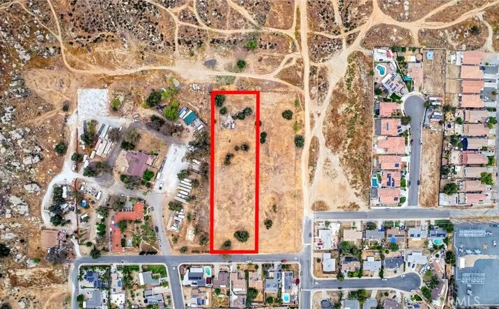 Pictures of Land property located at Tepee, Perris, CA 92570 for sales - image #1