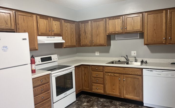 Pictures of Multifamily property located at 620 E Broadway, Monmouth, IL 61462 for sales - image #1