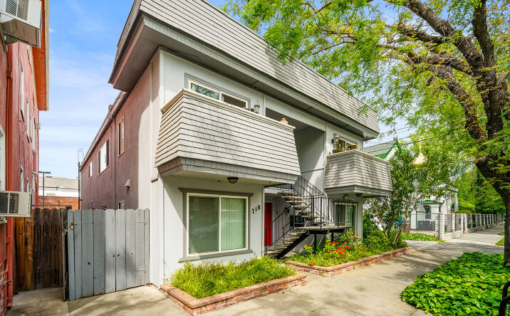 Pictures of Multifamily property located at 718 13th St, Sacramento, CA 95814 for sales - image #1