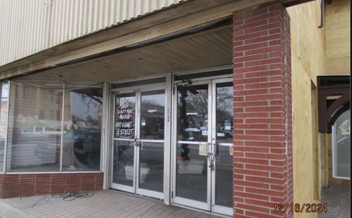 Pictures of Mixed Use, Office, Retail property located at 109 W Gordon St, Thomaston, GA 30286 for sales - image #1