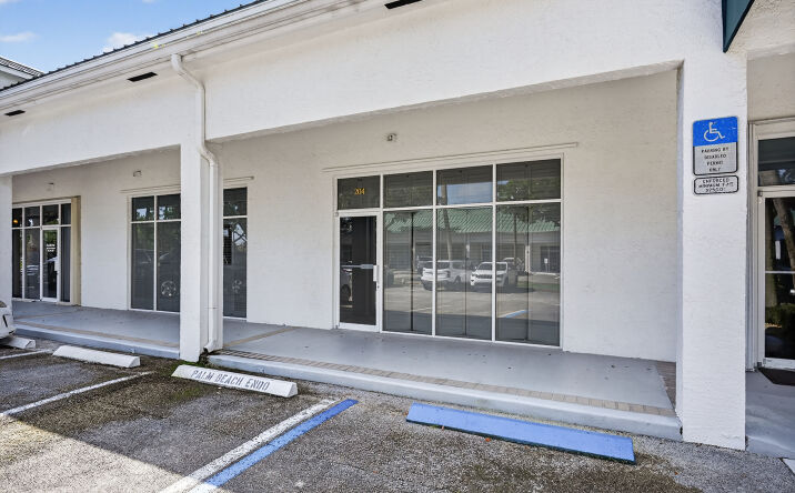 Pictures of Retail, Office property located at 658 W Indiantown Rd, Jupiter, FL 33458 for sales - image #1