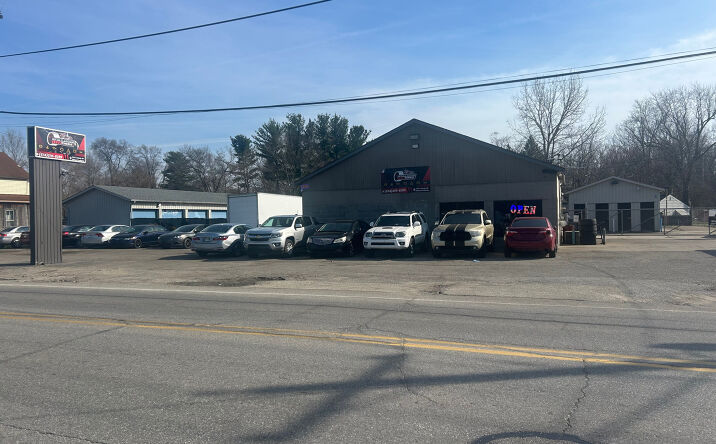 Pictures of Retail, Self Storage property located at 1633 Toledo Road, Elkhart, IN 46516 for sales - image #1