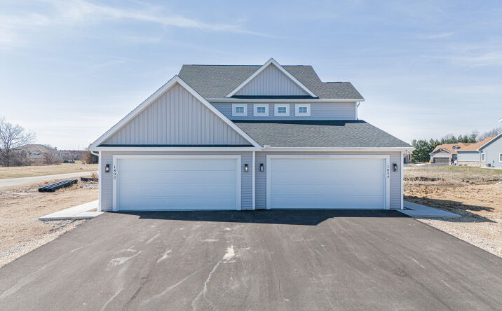 Pictures of Multifamily property located at 1832-1834 W. Kyle Circle, Beloit, WI 53511 for sales - image #1