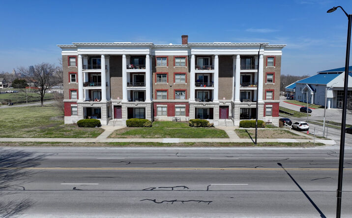 Pictures of Multifamily property located at 1614 Linwood Blvd, Kansas City, MO 64109 for sales - image #1