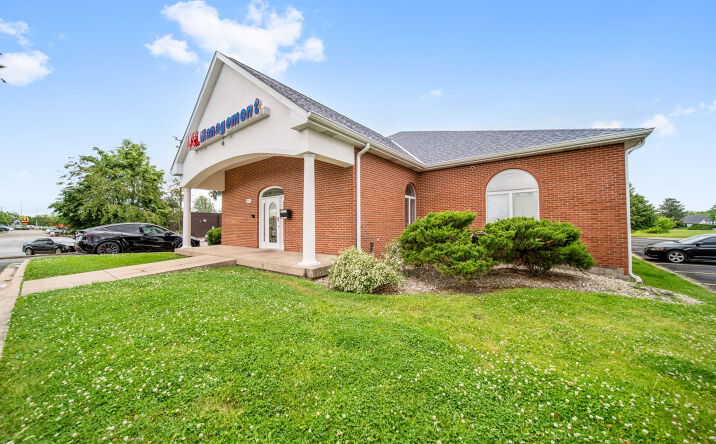 Pictures of Office property located at 1851 Douglas Rd, Montgomery, IL 60538 for sales - image #1