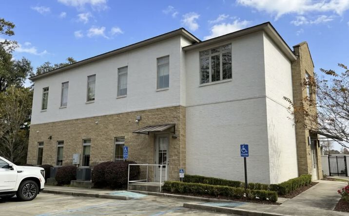 Pictures of Office property located at 4456 Arnold Ln, Baton Rouge, LA 70809 for sales - image #1