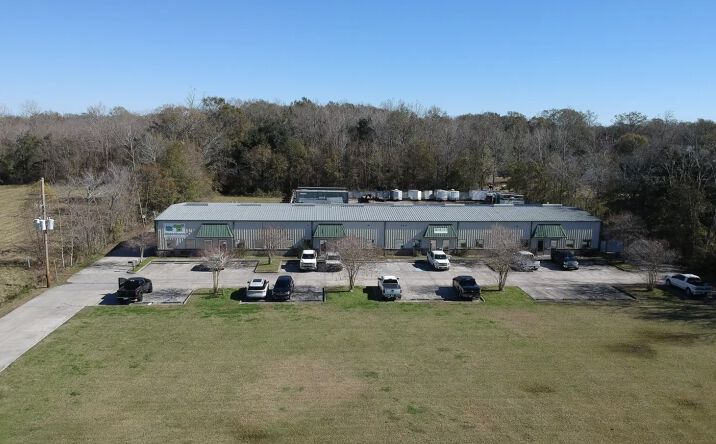 Pictures of Land, Office property located at 12,000 SF Warehouse PLUS 1.75 Acre C-2 Lot, Gonzales, LA 70737 for sales - image #1