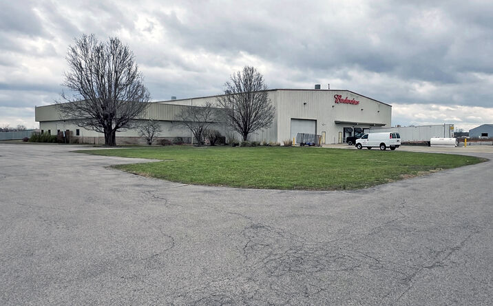 Pictures of Industrial property located at 105 Dillinger Rd, Carbondale, IL 62901 for sales - image #1