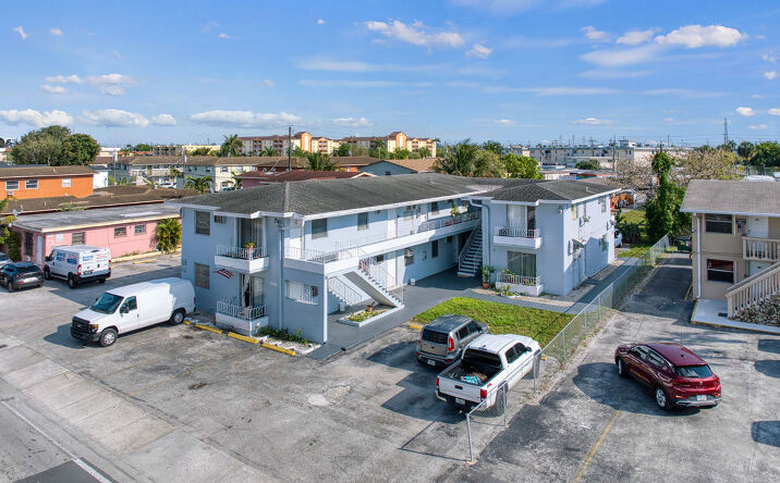 Pictures of Multifamily property located at 1460 W 29th St, Hialeah, FL 33012 for sales - image #1