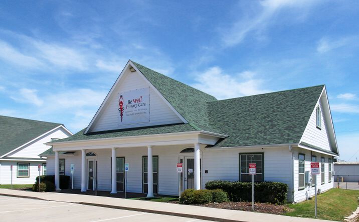 Pictures of Office, Retail property located at 709 W Bailey Boswell Rd, Saginaw, TX 76179 for sales - image #1