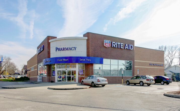 Pictures of Retail property located at 1820 Roemer Blvd, Farrell, PA 16121 for sales - image #1
