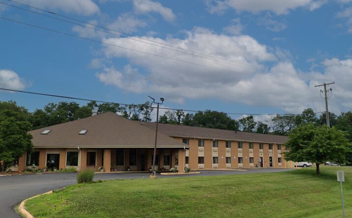 Pictures of Hospitality property located at 1646 N Lafayette St, Macomb, IL 61455 for sales - image #1