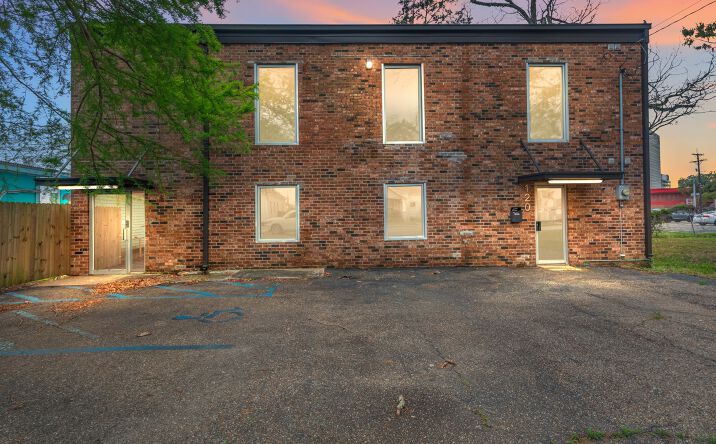 Pictures of Office property located at 120 Clinton St, Lafayette, LA 70501 for sales - image #1