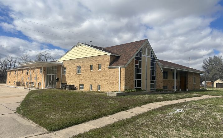 Pictures of Special Purpose property located at 1101 S Arthur St, El Dorado, KS 67042 for sales - image #1