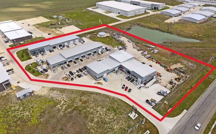 Pictures of Industrial, Office, Retail property located at 120 Ninety Four Ln, Taylor, TX 76574 for sales - image #1