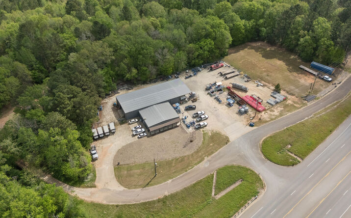 Pictures of Industrial, Office property located at 1510 TX-135, Kilgore, TX 75662 for sales - image #1
