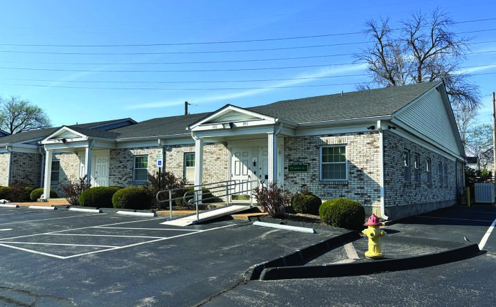 Pictures of Office property located at 910 S Kirkwood Rd, Kirkwood, MO 63122 for sales - image #1