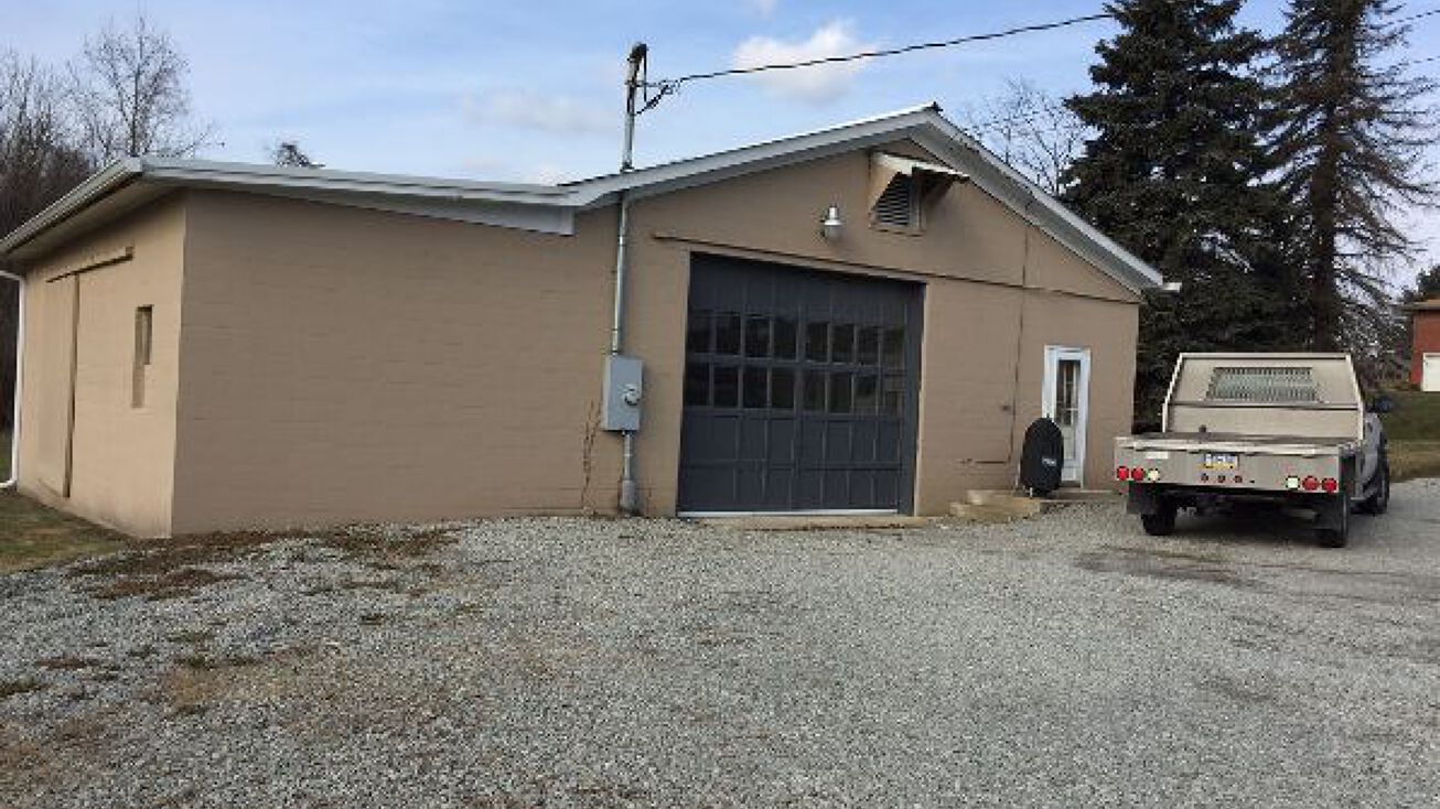 801 Oak St, Scottdale, PA 15683