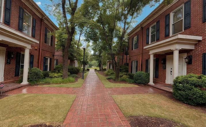 Pictures of Office property located at 5064 Roswell Rd b201, Sandy Springs, GA 30342 for sales - image #1