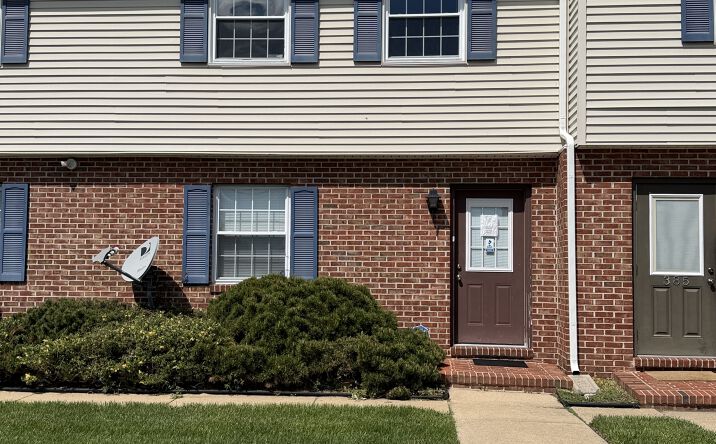 Pictures of Office property located at 383 W North St, Dover, DE 19904 for sales - image #1