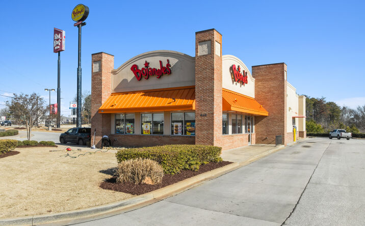 Pictures of Retail property located at 940 Hyatt St, Gaffney, SC 29341 for sales - image #1