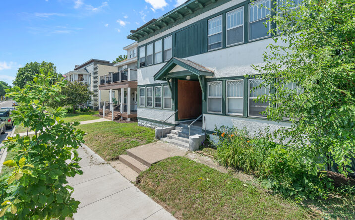 Pictures of Multifamily property located at 3012 Bryant Ave S, Minneapolis, MN 55408 for sales - image #1