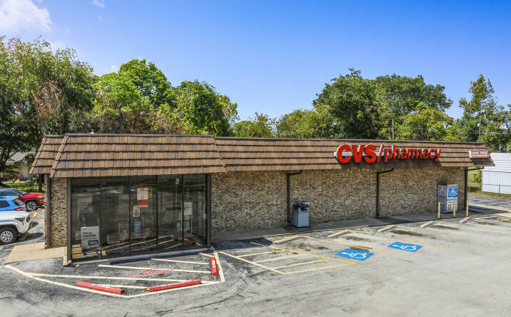 Pictures of Retail property located at 604 S Main St, Winnsboro, TX 75494 for sales - image #1