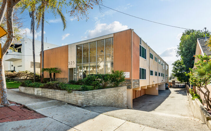 Pictures of Multifamily property located at 525 N Francisca Ave, Redondo Beach, CA 90277 for sales - image #1