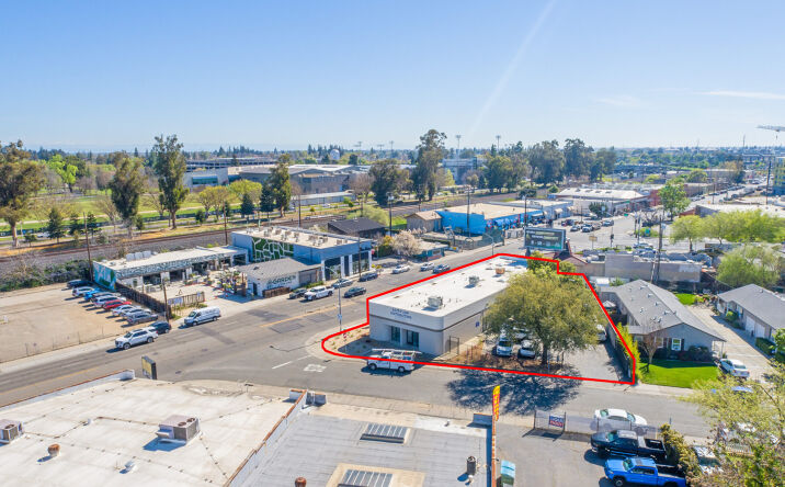 Pictures of Retail, Land property located at 6400 Elvas Ave, Sacramento, CA 95819 for sales - image #1