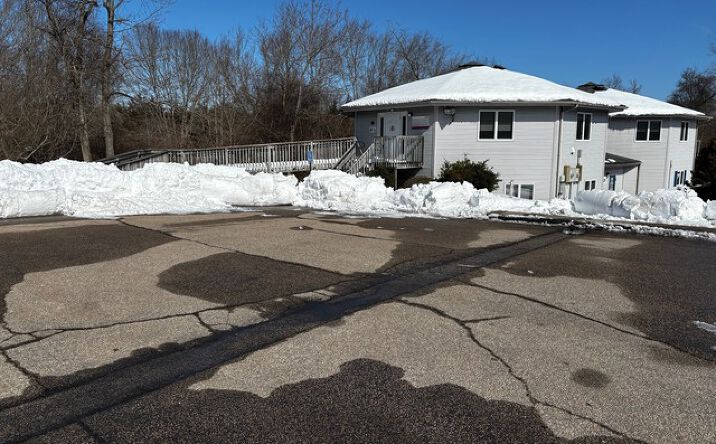 Pictures of Office property located at 82 Norwich-Westerly Rd, North Stonington, CT 06359 for sales - image #1