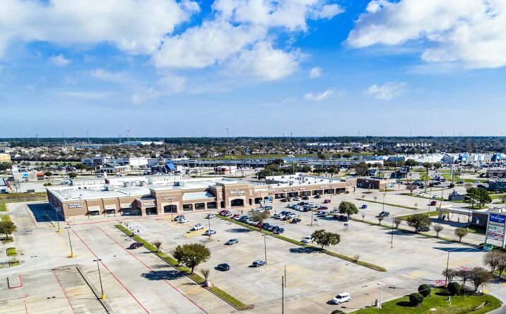Pictures of Retail property located at 6060 FM 2920 Rd, Spring, TX 77379 for sales - image #1