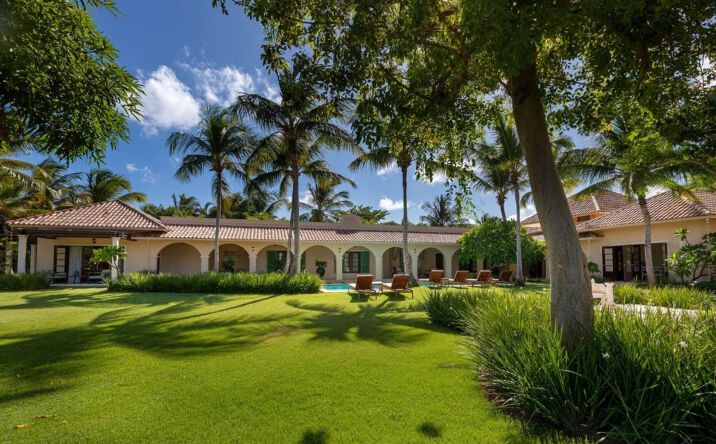 Pictures of Hospitality, Mixed Use, Special Purpose property located at Arrecife- Golf & Ocean Front, Punta Cana, Dominican Republic 23000 for sales - image #1