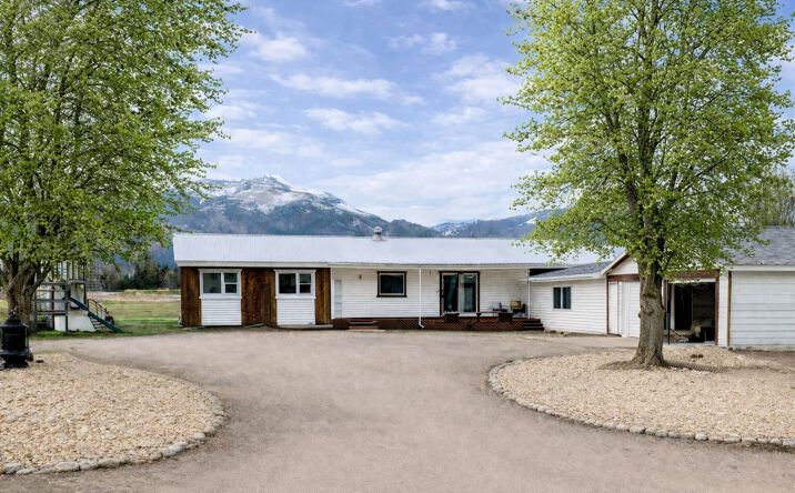 Pictures of Multifamily property located at 611 Old Corvallis Road, Corvallis, MT 59828 for sales - image #1