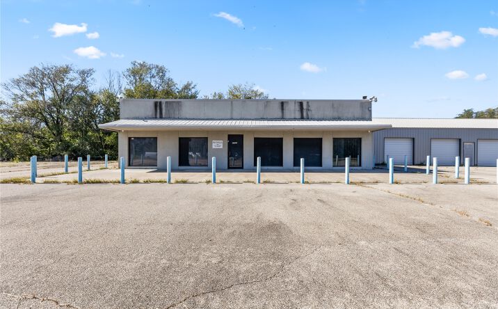 Pictures of Mixed Use, Office, Retail, Industrial property located at 347 N Ash Street, Nowata, OK 74048 for sales - image #1