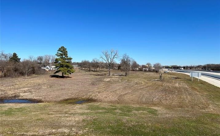 Pictures of Land property located at 814 S Service Road, Calera, OK 74730 for sales - image #1