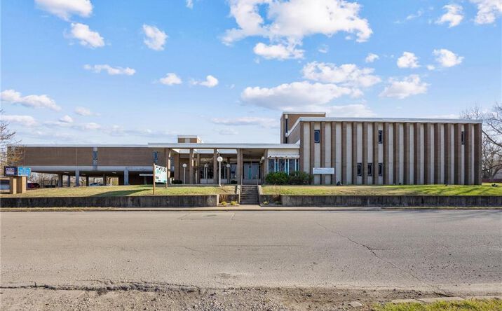 Pictures of Office, Special Purpose property located at 710 W 8th Street, Fort Scott, KS 66701 for sales - image #1