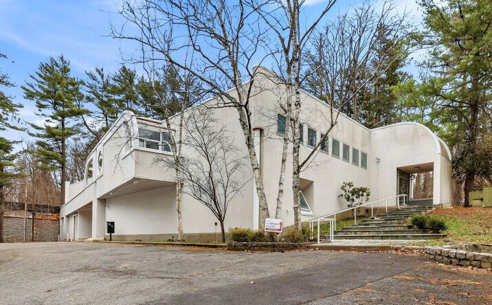 Pictures of Industrial, Retail property located at 140 Old Saw Mill Riv Road, Mount Pleasant, NY 10532 for sales - image #1