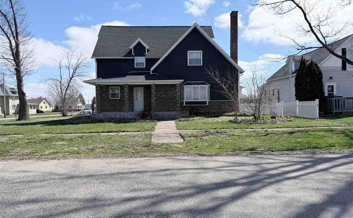 Pictures of Land property located at 207 6th St, Vanhorne, IA 52346 for sales - image #1