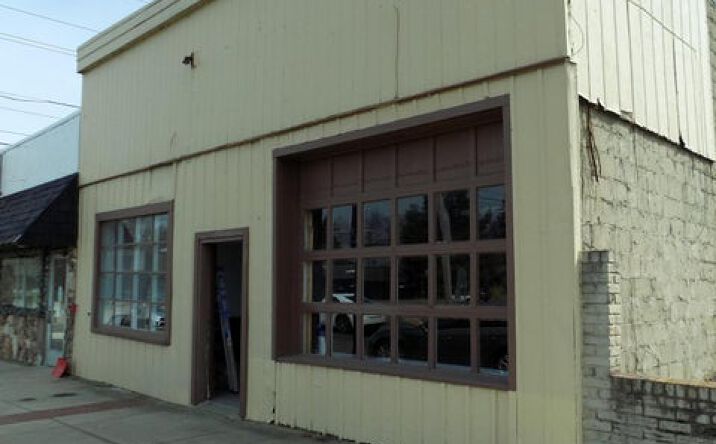 Pictures of Retail, Office property located at 124 E Ferry Street, Berrien Springs, MI 49103 for sales - image #1