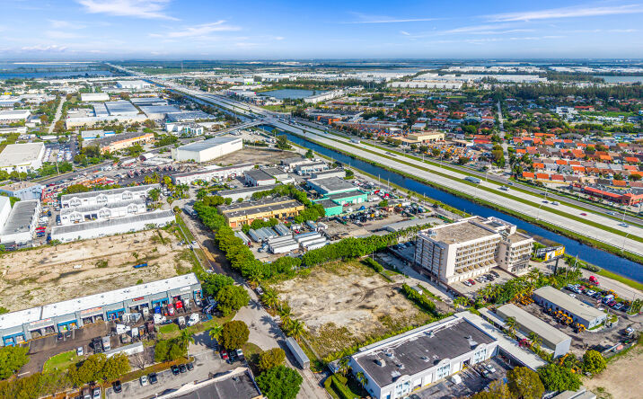 Pictures of Land, Industrial property located at 10633 NW 123rd St Rd, Medley, FL 33178 for sales - image #1