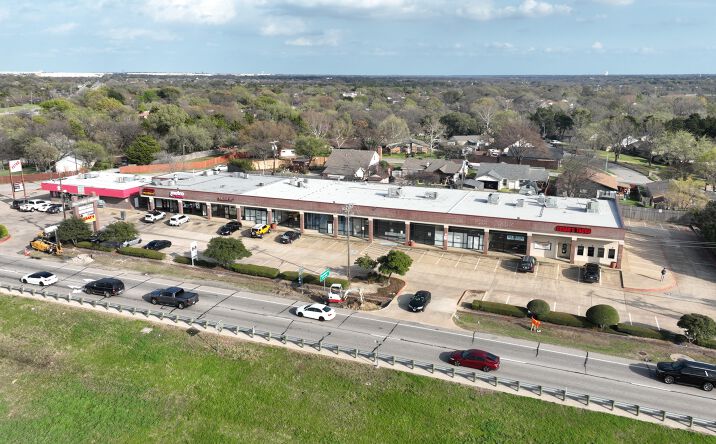 Pictures of Retail property located at 434 E Hwy 67, Duncanville, TX 75137 for sales - image #1